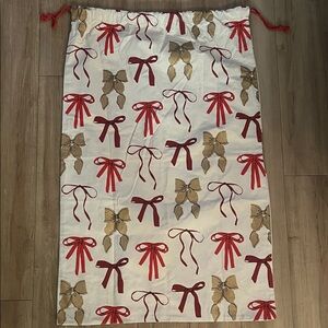 Santa Gift Bag 🎅🎁 Large Red Drawstring Bag w/ Printed Bows